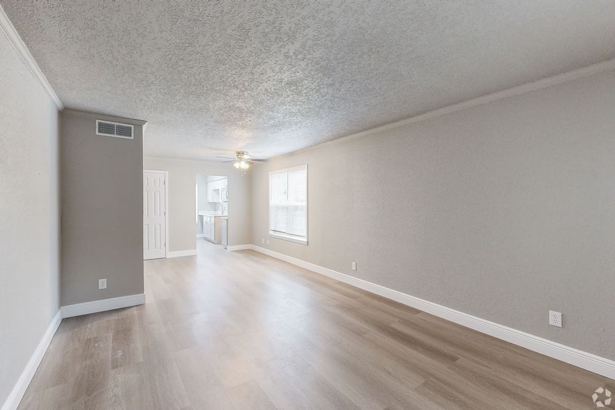 More Photos Of 1910 Southern Ave, Biloxi Apartments For Sale