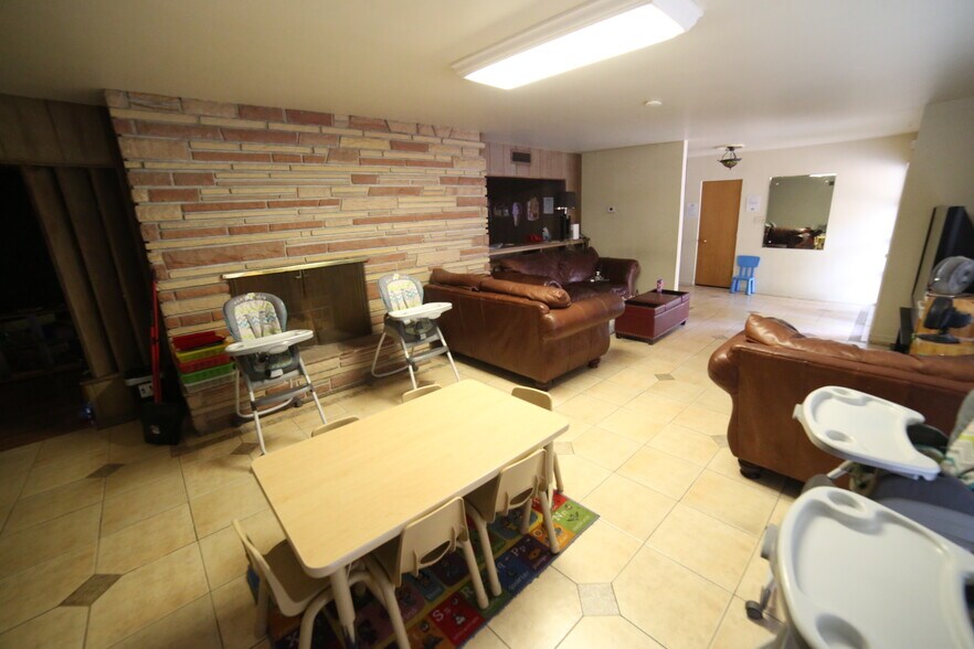 More Photos Of 420 W Chandler Blvd, Chandler Office Residential For Sale