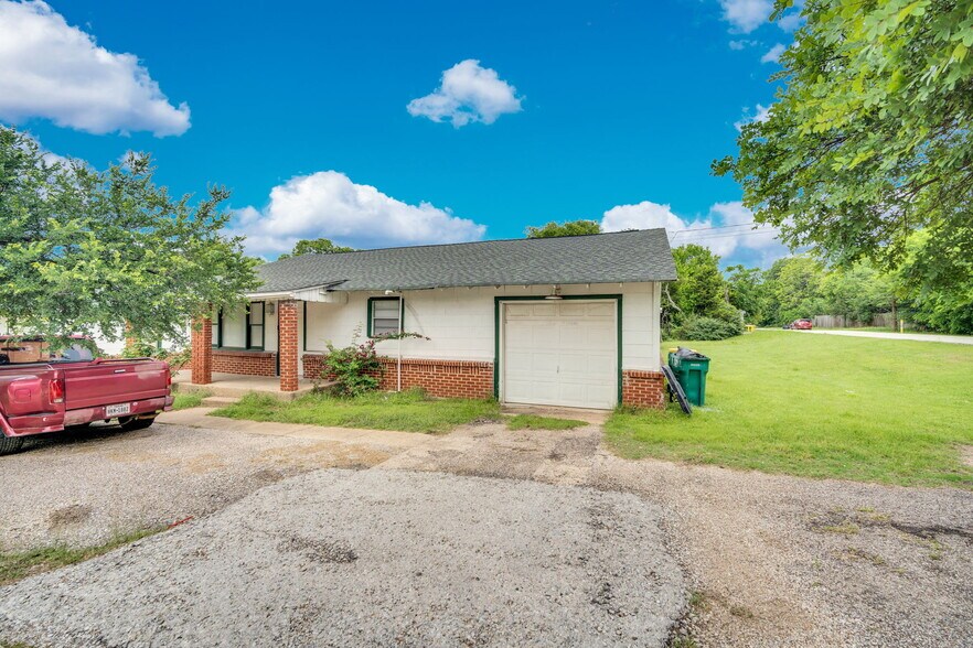 More Photos Of 301 W Belt Line Rd, Cedar Hill Land For Sale