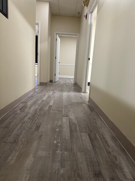 More Photos Of 3033 Ogden Ave, Lisle Medical For Lease