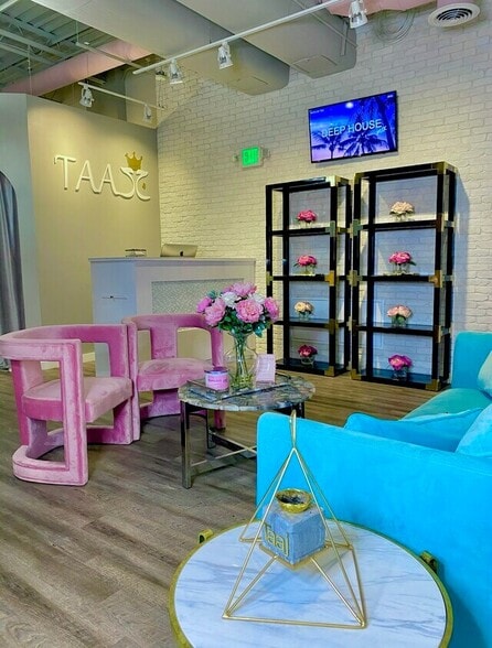 More Photos Of 7121 Leesburg Pike, Falls Church Storefront Retail Office For Sale