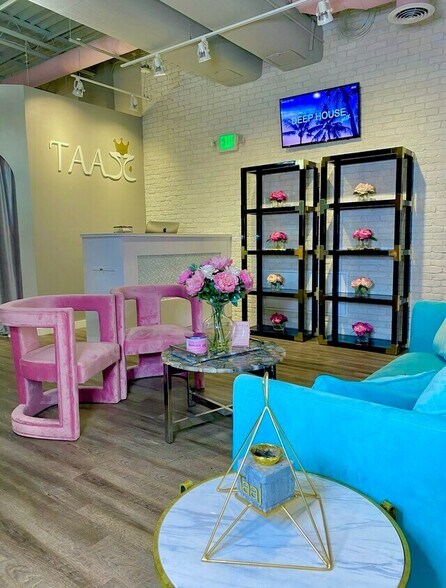 More Photos Of 7121 Leesburg Pike, Falls Church Storefront Retail Office For Sale