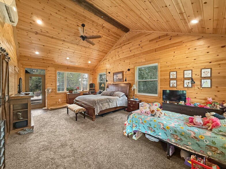 More Photos Of 37495 Boulder Flat Ln, Halfway Land For Sale
