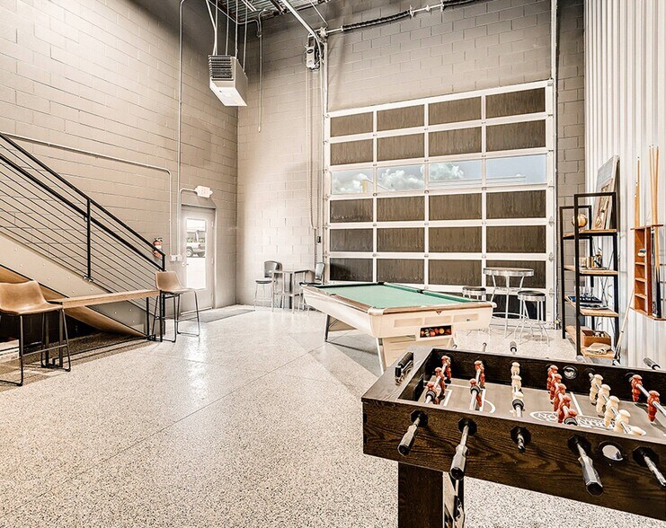 More Photos Of 1435 FM 1463 Rd, Katy Showroom For Sale