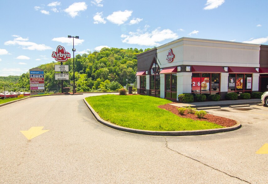 More Photos Of 700-1000 Nitro Market Pl, Nitro Unknown For Lease