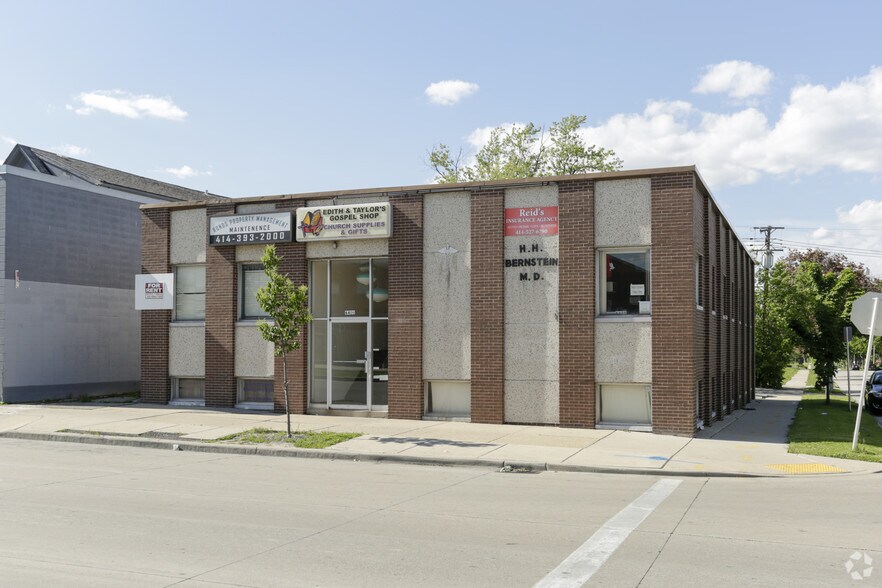 Primary Photo Of 6400 W Capitol Dr, Milwaukee Office For Lease