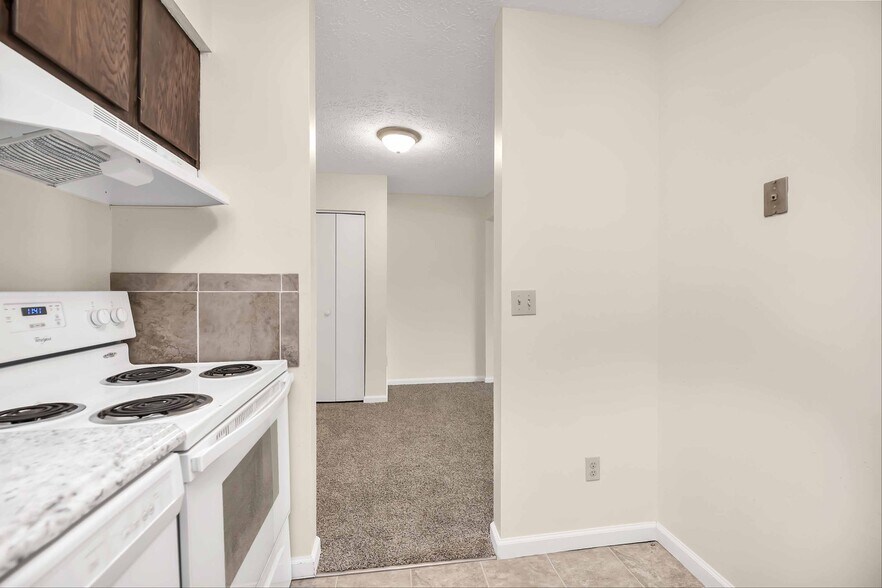 More Photos Of 2612 Pioneer Trl, Sandusky Apartments For Sale