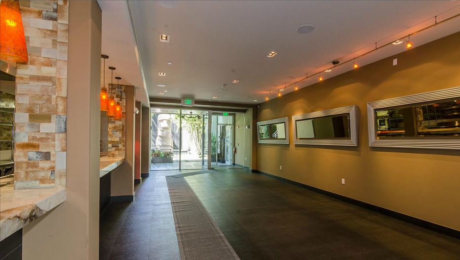 More Photos Of 1542 Washington Ave, Miami Beach Restaurant For Sale