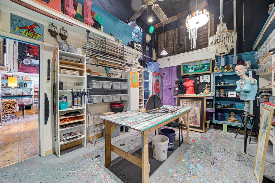 More Photos Of 117 W Harrison Ave, Guthrie Storefront Retail Residential For Sale