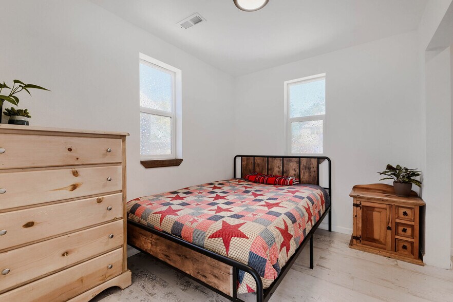 More Photos Of 301 4th St., Frederick Apartments For Sale