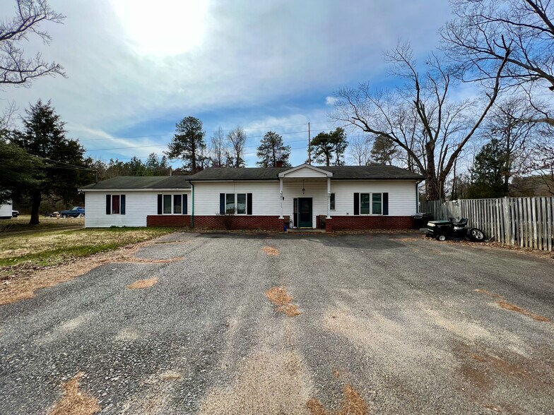 More Photos Of 21445 Sanners Ln, Lexington Park Office Residential For Sale
