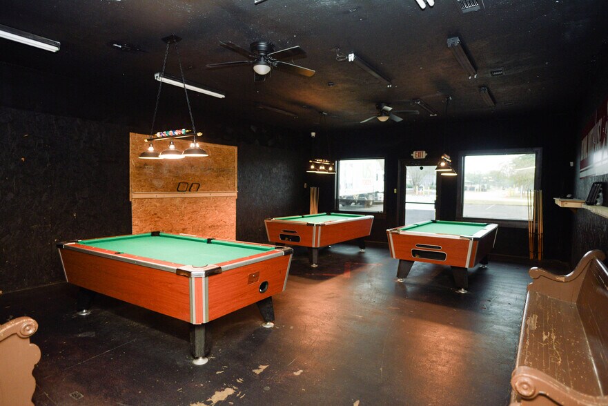 More Photos Of 713 McNatt St, Vidalia Bowling Alley For Sale