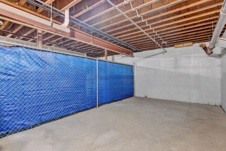 More Photos Of 215 Old Tappan Rd, Old Tappan Medical For Lease