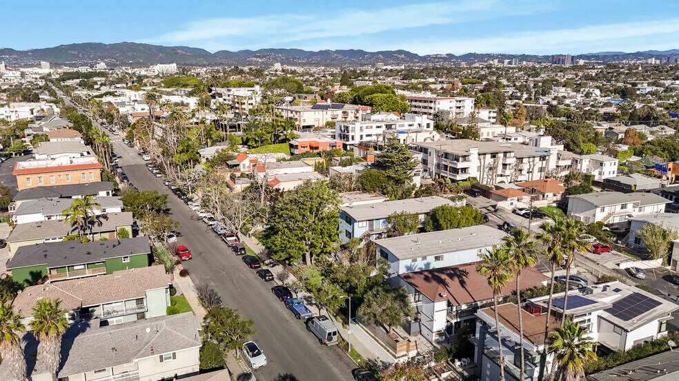 More Photos Of 240 3rd Ave, Venice Apartments For Sale