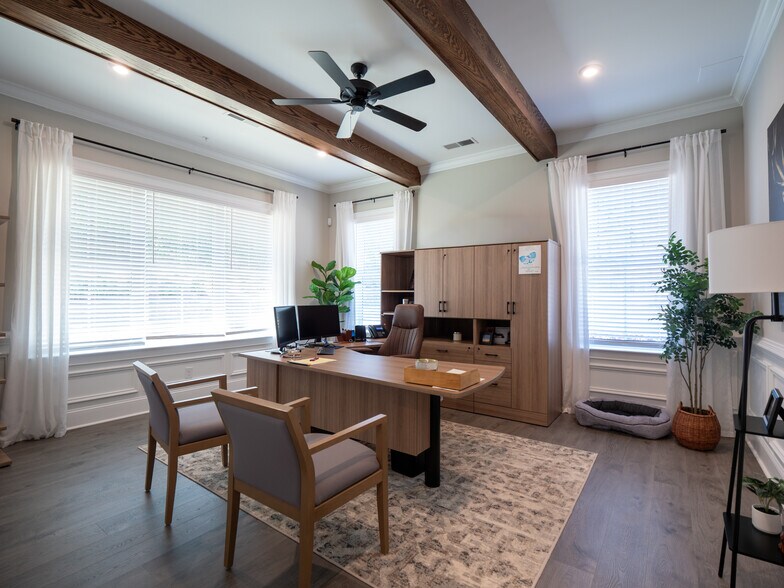 More Photos Of 3957 S Main St, Acworth Office For Sale