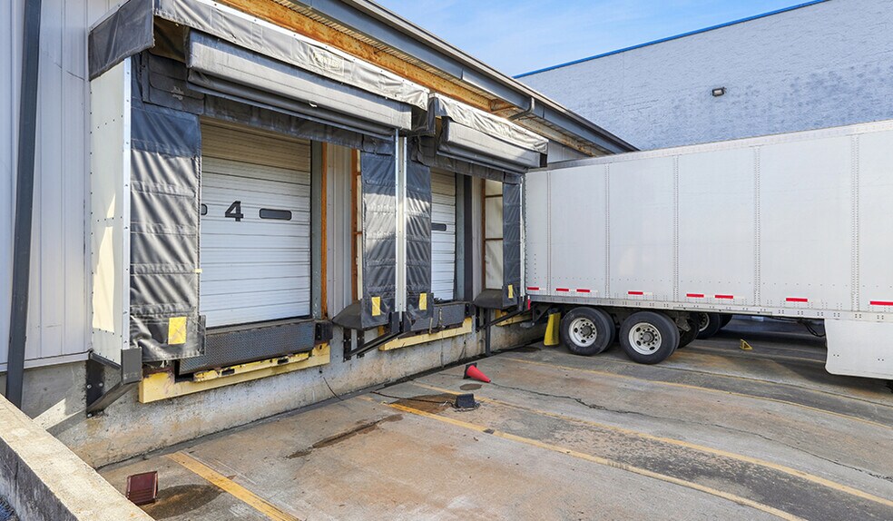 More Photos Of 2026 W US 70 Hwy, Goldsboro Refrigeration Cold Storage For Sale