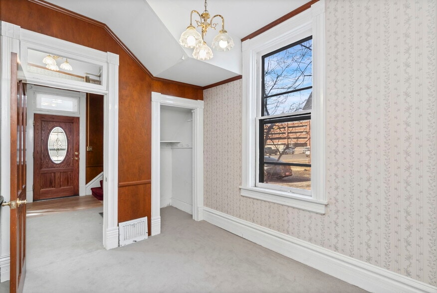 More Photos Of 2103 Evans Ave, Cheyenne Office For Lease