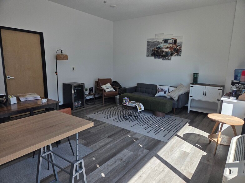 More Photos Of 3402 N Black Butte Ct, Nampa Industrial For Lease