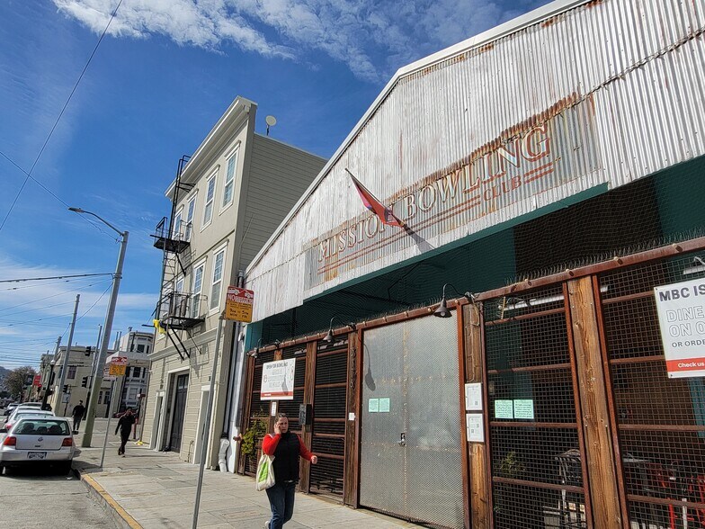 More Photos Of 3178-3180 17th St, San Francisco Loft Creative Space For Lease