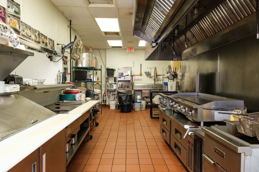 1007 S Main St, Harrisonburg, VA 22801 Restaurant For Sale