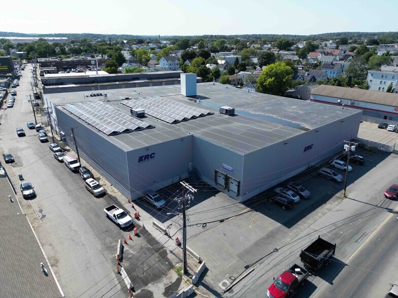 Primary Photo Of 19 Bennett St, Lynn Light Manufacturing For Sale