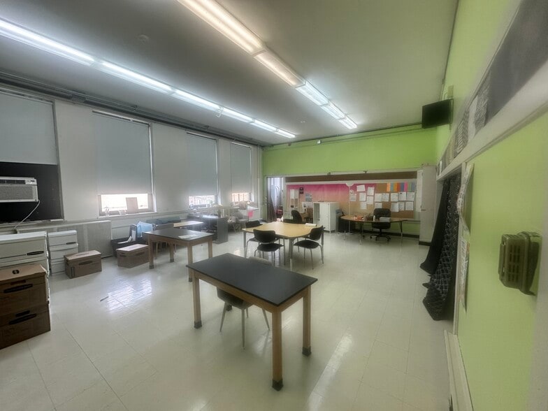 More Photos Of 2311 S Washtenaw Ave, Chicago Religious Facility For Sale