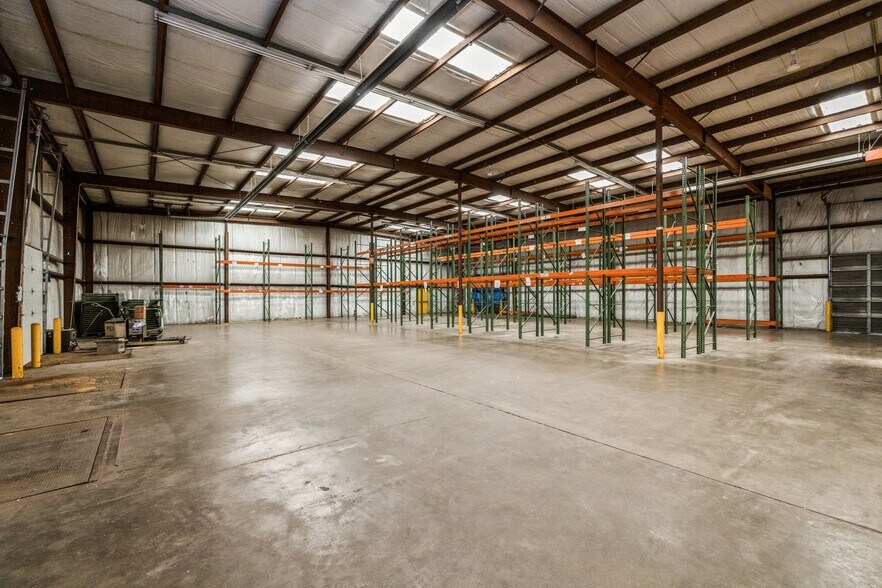 More Photos Of 635 New York Ave, Des Moines Industrial For Lease