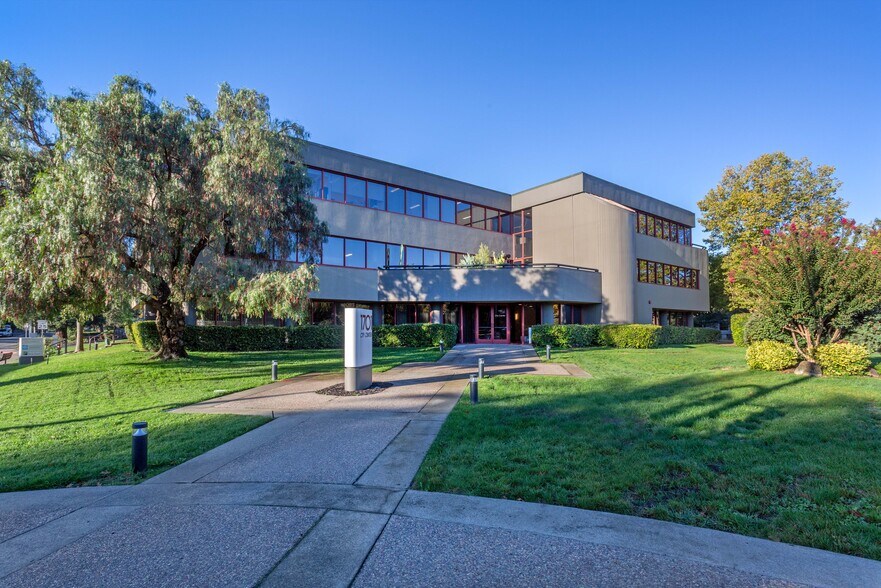 More Photos Of 1701 Novato Blvd, Novato Office For Lease