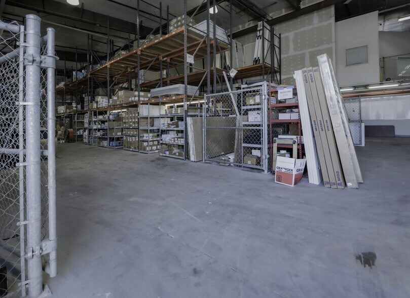 More Photos Of 4677 118th Ave N, Clearwater Manufacturing For Sale