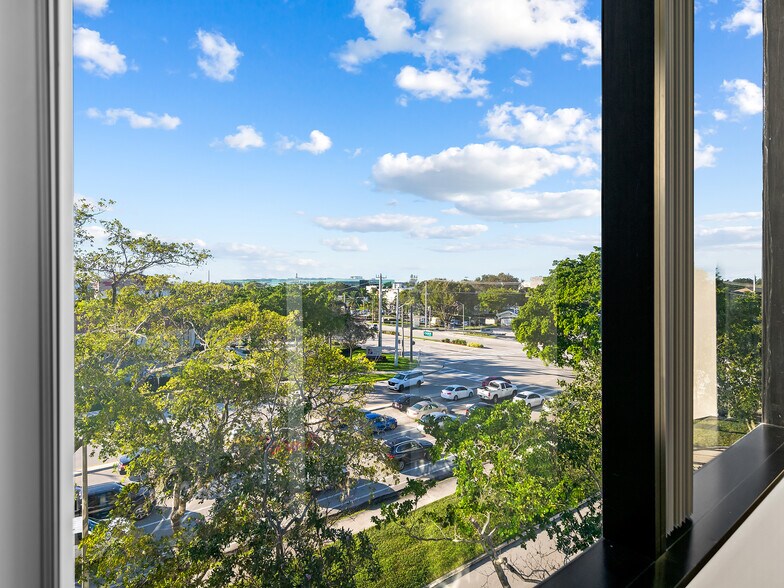 More Photos Of 4800 N Federal Hwy, Boca Raton Medical For Sale