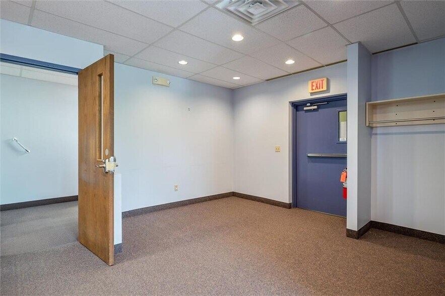 More Photos Of 1630 Empire Blvd, Webster Medical For Sale