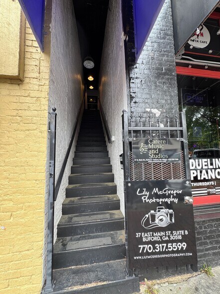 More Photos Of 37 E Main St, Buford Storefront Retail Office For Sale