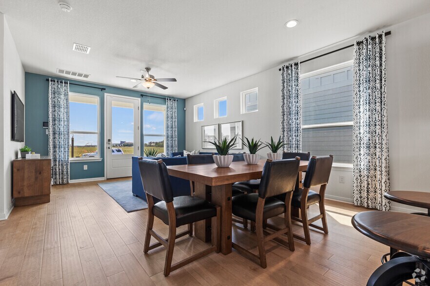 More Photos Of Garten Haus at Solms Landing, New Braunfels Specialty For Sale