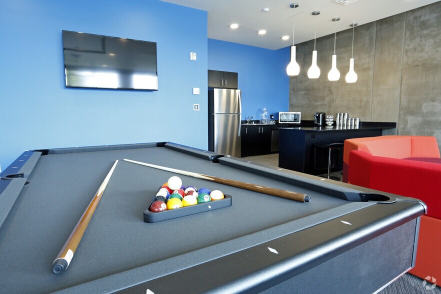 More Photos Of 1516 NW 51st St, Seattle Apartments For Sale