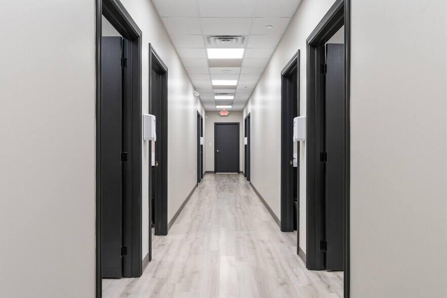 More Photos Of 255 Ed English Dr, Shenandoah Medical For Sale