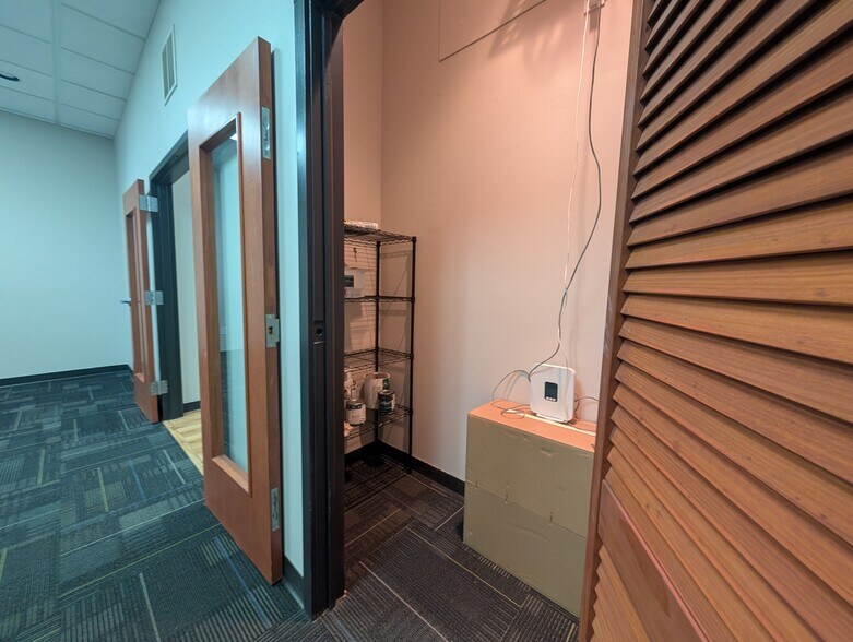 More Photos Of 12276 San Jose Blvd, Jacksonville Medical For Lease