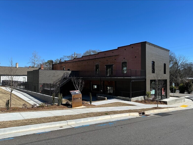 More Photos Of 597 Main St, Suwanee Storefront For Lease