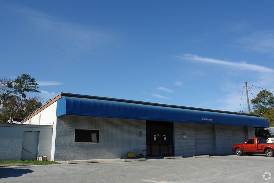 Primary Photo Of 8910 NW 13th St, Gainesville Auto Repair For Lease