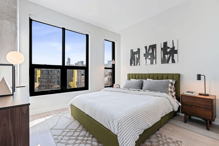 More Photos Of 730 N Milwaukee Ave, Chicago Apartments For Lease
