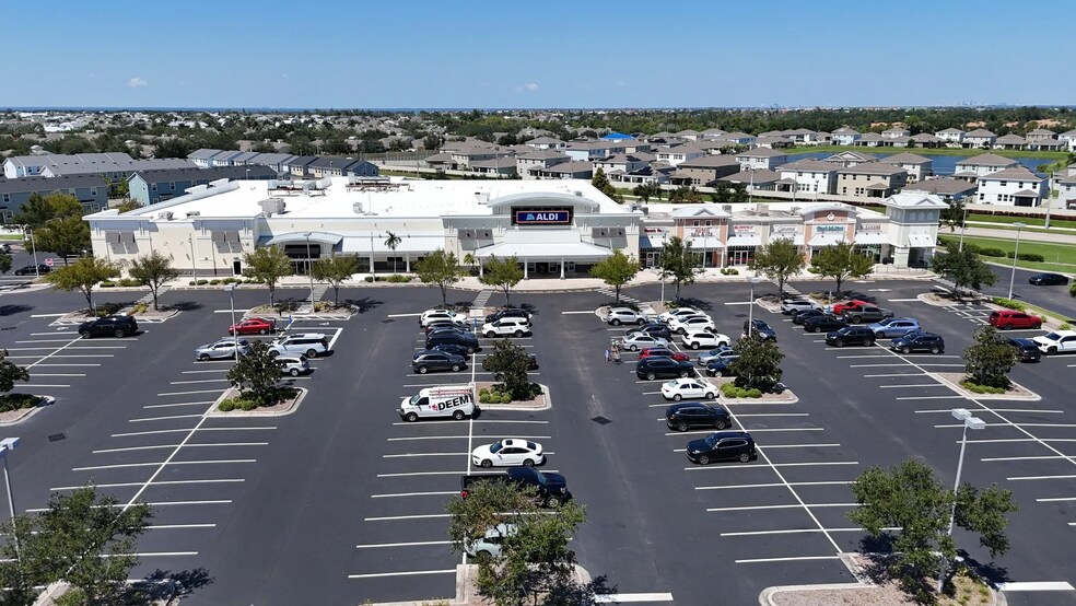 Primary Photo Of 2527 Harbor Village Lane, Apollo Beach General Retail For Lease