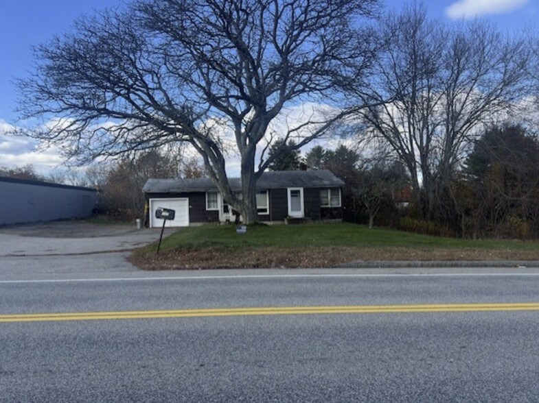 More Photos Of 141-147 State Rd, Kittery Freestanding For Sale