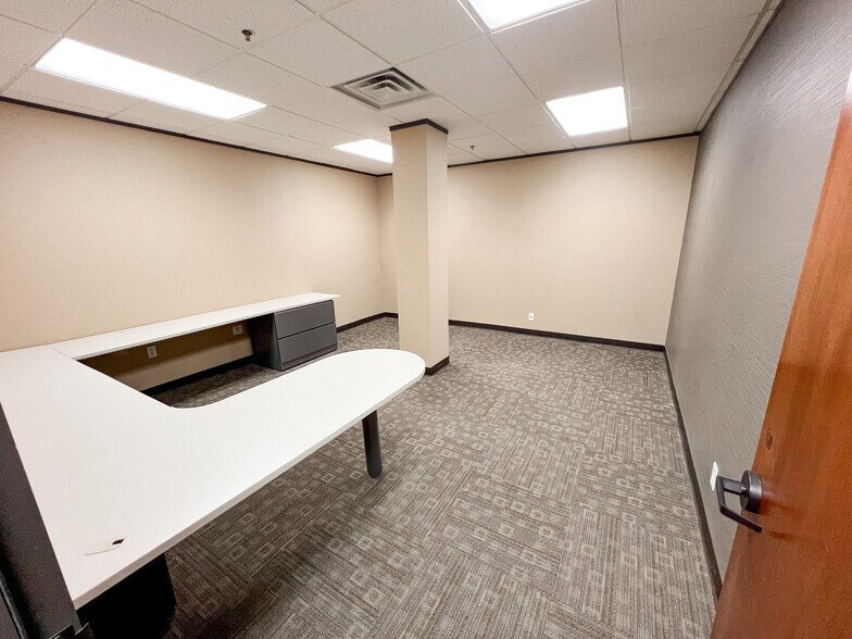 More Photos Of 3510 N A St, Midland Office For Lease