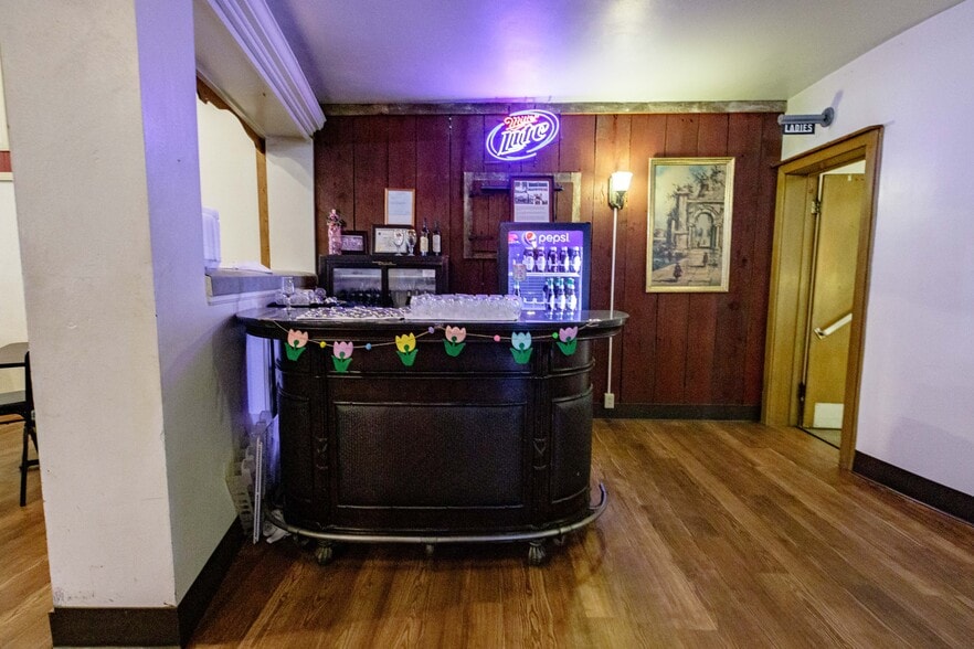 More Photos Of 134 W Lisbon St, Waynesburg Restaurant For Sale