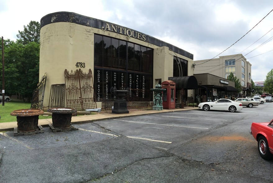 More Photos Of 4783 Peachtree Rd, Atlanta Freestanding For Lease