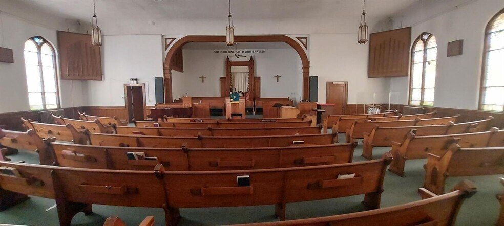 More Photos Of 532 High St, Hamilton Religious Facility For Sale