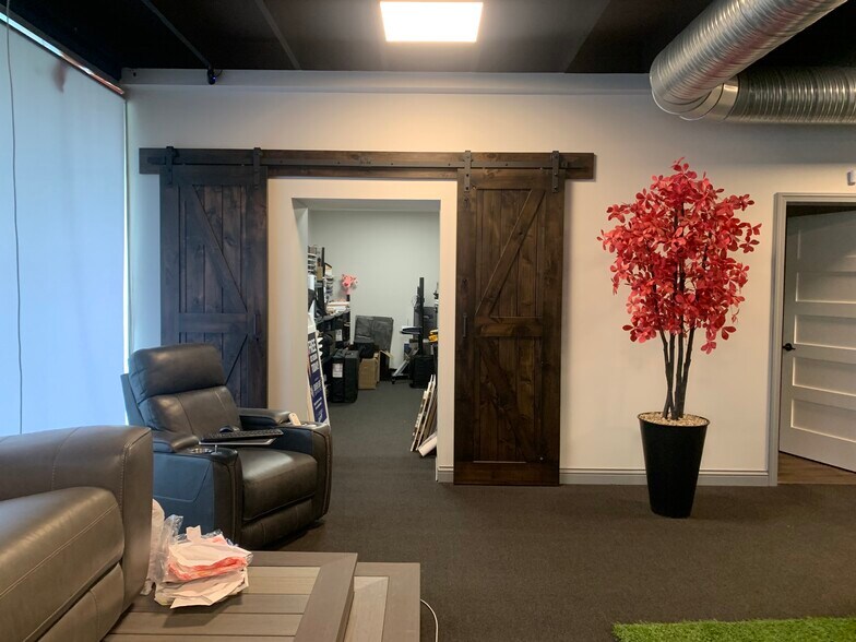 More Photos Of 1208 Harrison Ave SW, Canton Office For Lease