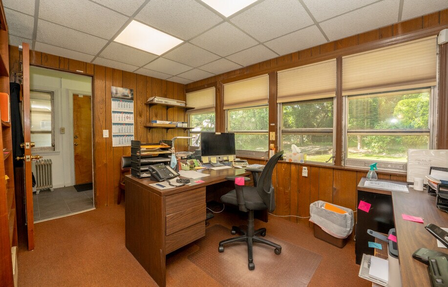 More Photos Of 2429 Vauxhall Rd, Union Township Office Residential For Sale