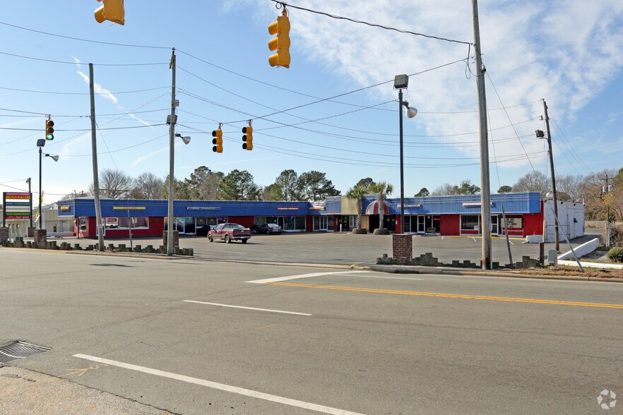 Primary Photo Of 1921-1935 N William St, Goldsboro General Retail For Lease