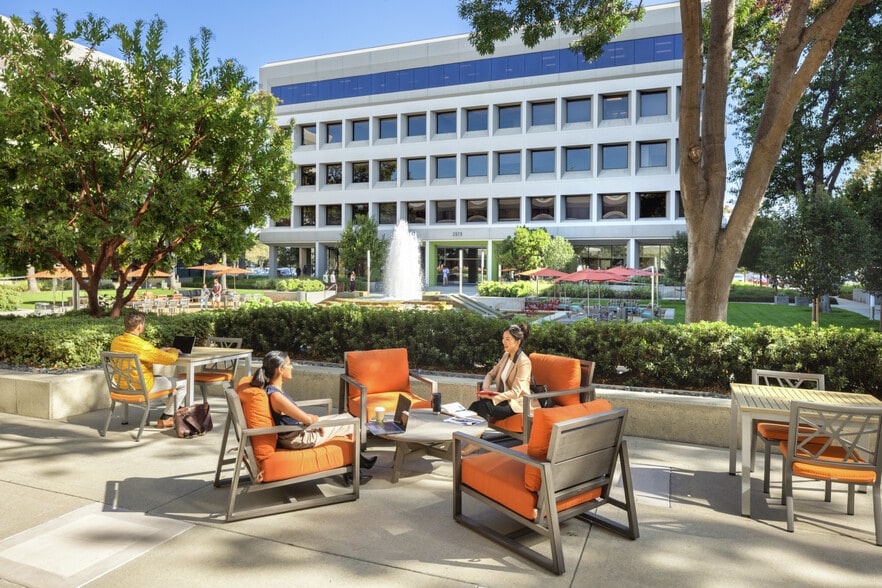 More Photos Of 2570 N 1st St, San Jose Office For Lease