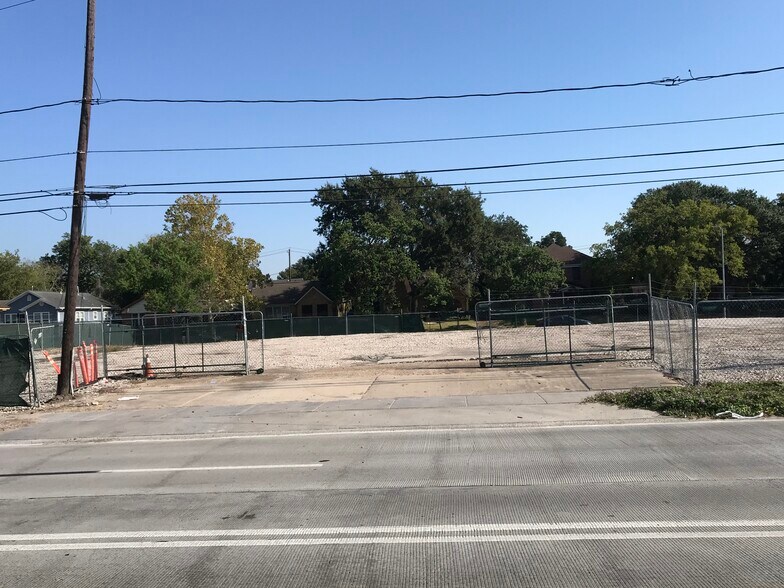 More Photos Of 4747 Gulf Fwy, Houston Land For Lease
